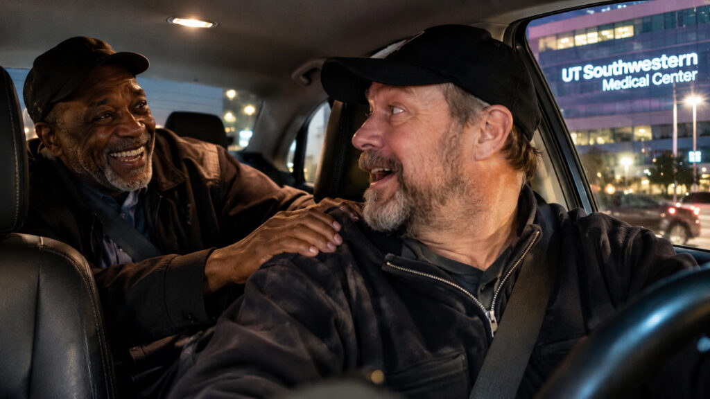 Motorista de Uber leva passageiro a hospital em Dallas, reconhece antigo colega pela voz após mais de 20 anos e reencontro passa de 10 milhões de visualizações