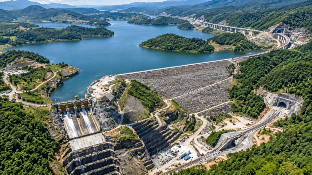 Barragem de 202 metros em SC impressiona pelo tamanho e gera energia equivalente a cerca de 1/4 do consumo de Santa Catarina