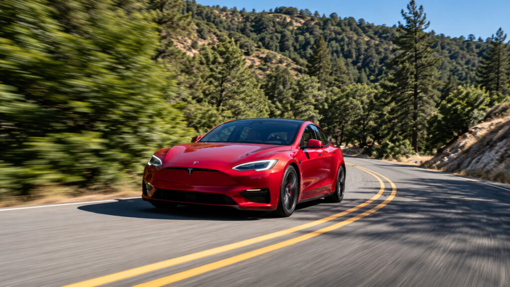 Elon Musk capta US$ 3 bilhões, prepara mais de 150 km de túneis sob os Emirados e quer usar carros Tesla para cortar viagem de 20 para apenas 3 minutos