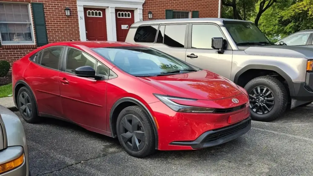 Dono roda 161 mil km em Toyota Prius 2026 em apenas 8 meses, abre todo o histórico de manutenção e revela o resultado de um teste extremo de uso real: foram 10 trocas de óleo, 13 rodízios de pneus e nenhuma grande falha mecânica após uma quilometragem que muitos motoristas levam anos para atingir Dono roda 161 mil km em Toyota Prius 2026 em apenas 8 meses, abre todo o histórico de manutenção e revela o resultado de um teste extremo de uso real: foram 10 trocas de óleo, 13 rodízios de pneus e nenhuma grande falha mecânica após uma quilometragem que muitos motoristas levam anos para atingir