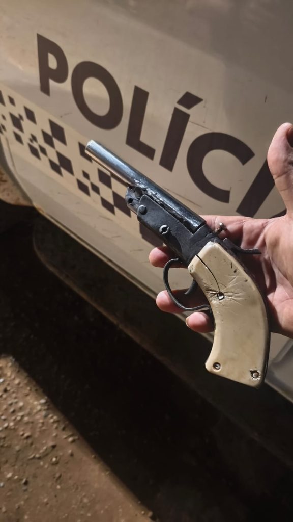 Ação rápida do 8º GPM de Ipixuna prende suspeito de homicídio e termina com apreensão de arma de fogo após confronto com faccionado
