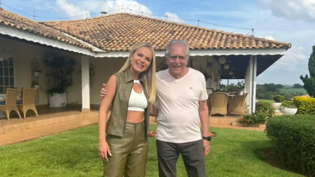Aos 90 anos, Carlos Alberto de Nóbrega mantém sítio no interior de São Paulo, onde descansa cercado por lago para pesca, pomar, trilhas arborizadas e estrutura rural usada para reunir filhos e netos Aos 90 anos, Carlos Alberto de Nóbrega mantém sítio no interior de São Paulo, onde descansa cercado por lago para pesca, pomar, trilhas arborizadas e estrutura rural usada para reunir filhos e netos