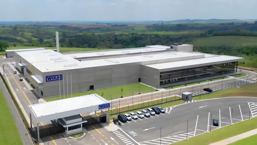 Multinacional alemã transforma fábrica de R$ 100 milhões em base para disputar contratos de FPSOs e abastecer a América Latina Multinacional alemã transforma fábrica de R$ 100 milhões em base para disputar contratos de FPSOs e abastecer a América Latina