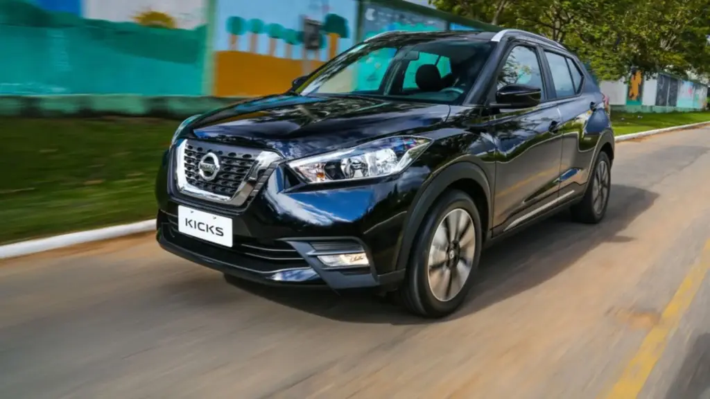 Custando menos de R$ 80 mil, Nissan Kicks 1.6 faz até 14,7 km/L, roda mais de 620 km por tanque e segue entre os SUVs usados mais baratos do setor automotivo Custando menos de R$ 80 mil, Nissan Kicks 1.6 faz até 14,7 km/L, roda mais de 620 km por tanque e segue entre os SUVs usados mais baratos do setor automotivo