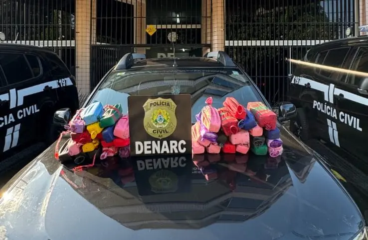 Denarc intercepta Duster recheado com cocaína na entrada de Rio Branco Denarc intercepta Duster recheado com cocaína na entrada de Rio Branco