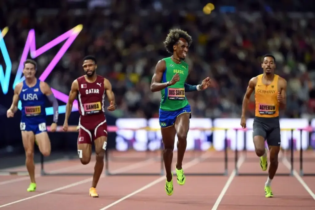 Alison dos Santos e Matheus Lima garantem vaga na final dos 400m com barreiras
