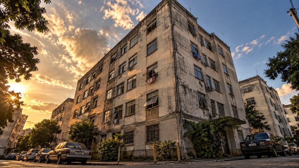 Apartamentos foram colocados à venda a partir de R$ 15 mil em 16 estados do país, pelo preço de um carro popular usado, e havia um caminho para comprar que quase ninguém conhece