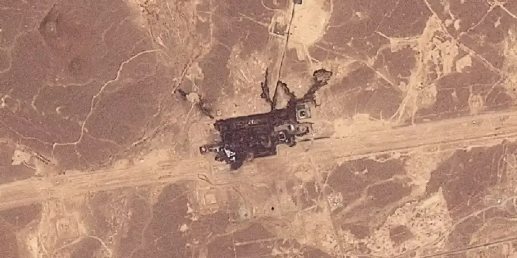 Arábia Saudita paralisa oleoduto, e houthis controlam Mar Vermelho Arábia Saudita paralisa oleoduto, e houthis controlam Mar Vermelho