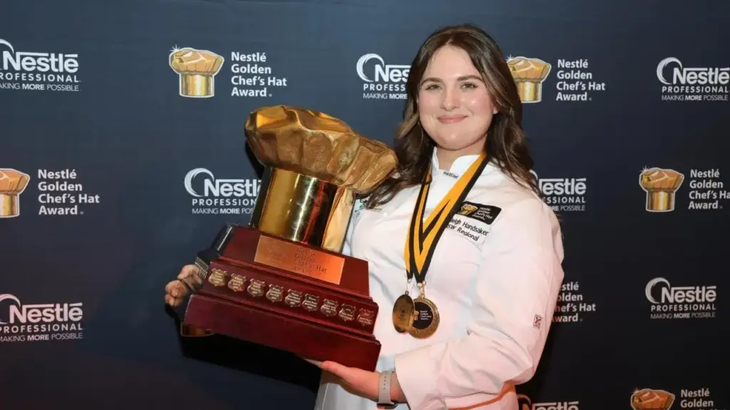 Ashleigh Handsaker disputa por seis anos, conquista ouro nos três pratos aos 23 e ganha experiência culinária de 10 mil dólares australianos em Singapura