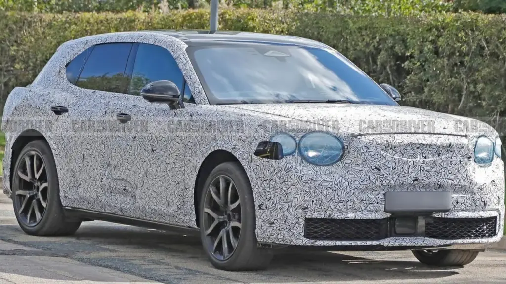 Bentley revela o Torcal como seu modelo de produção mais potente e prepara um elétrico de luxo capaz de acelerar como supercarro sem abandonar o acabamento artesanal