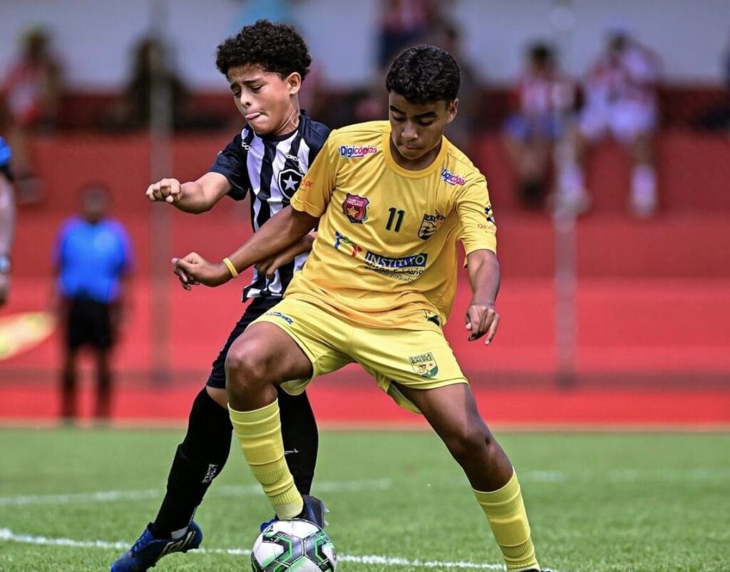 Botafogo Academy e Santa Cruz vencem na 1ª Copa Capivara de Futebol de Base
