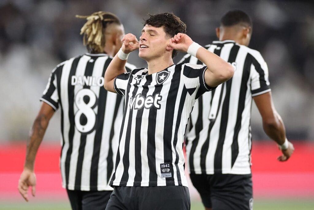 Botafogo vence Grêmio por 3 a 2 no Brasileirão, com destaque para Montoro e Danilo Santos