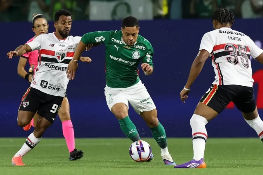 Palmeiras e São Paulo definem escalações para o Choque-Rei