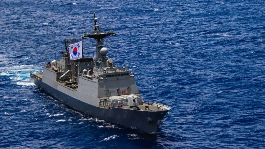 Coreia do Sul fecha com a GE a compra de 12 turbinas a gás LM2500+G4 para mover os seis destróieres KDDX que vão substituir a espinha dorsal da frota sul-coreana
