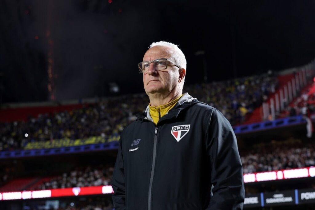 Dorival Júnior admite falta de inspiração do São Paulo em eliminação na Sul-Americana