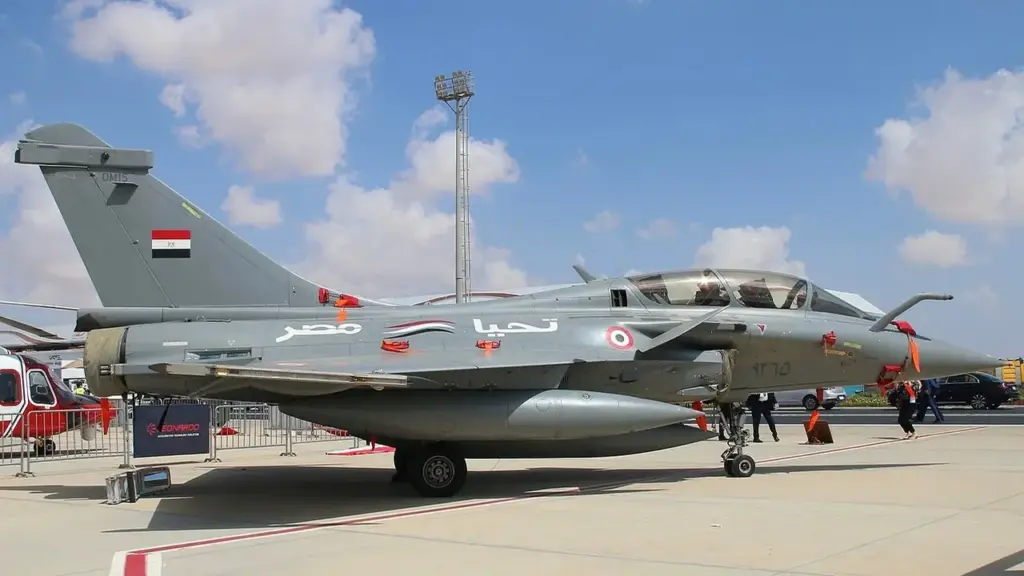 Egito pede à França proposta para comprar mais 24 caças Rafale e pode levar sua frota a 78 aeronaves no terceiro acordo entre os dois países Egito pede à França proposta para comprar mais 24 caças Rafale e pode levar sua frota a 78 aeronaves no terceiro acordo entre os dois países