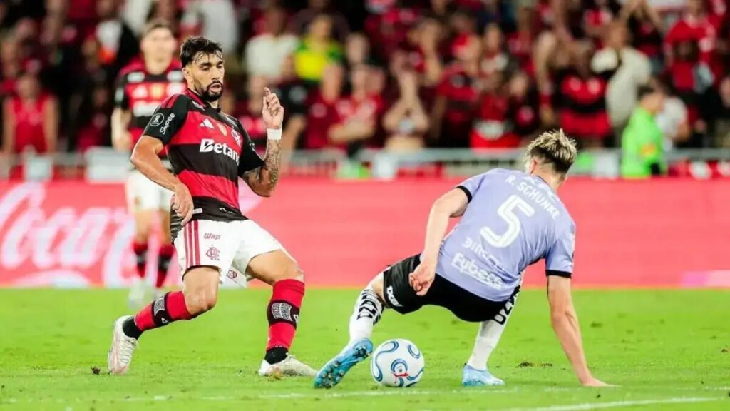 Flamengo empata com Independiente del Valle e avança à semifinal da Libertadores