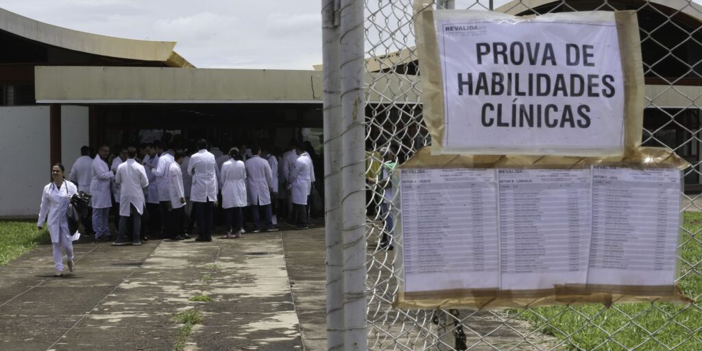 Revalida 2026/2: prazo de envio de diploma médico termina dia 19