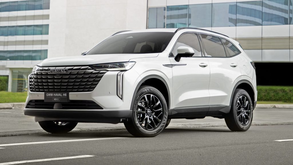 Haval H6 HEV2 flex de R$ 225 mil custa só R$ 1.210 a mais que o Corolla Cross híbrido, não “pluga” na tomada e tem 248 cv contra 122 cv