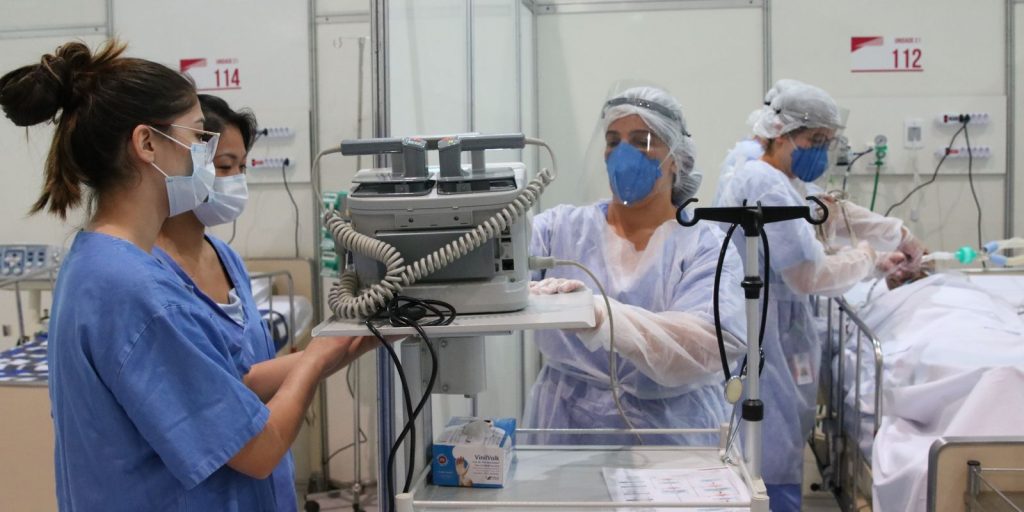 Estudo aponta esgotamento emocional e burnout de médicos de UTI Estudo aponta esgotamento emocional e burnout de médicos de UTI