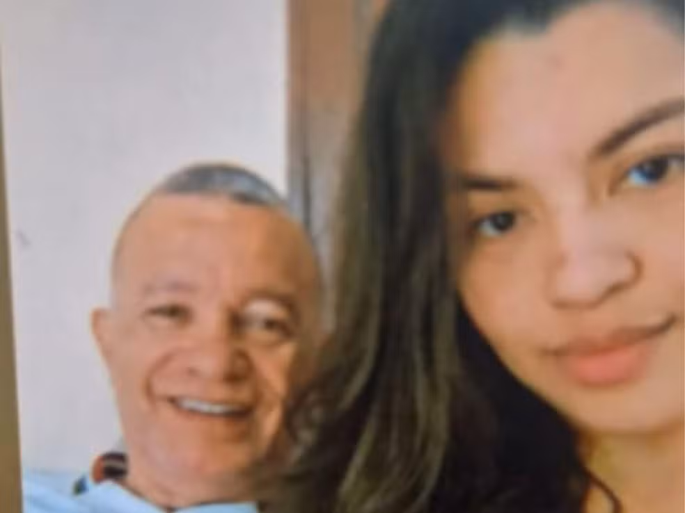 Quase 1 ano após crime, Justiça marca júri de PM acusado de assassinar esposa na frente das filhas dela no AC Quase 1 ano após crime, Justiça marca júri de PM acusado de assassinar esposa na frente das filhas dela no AC