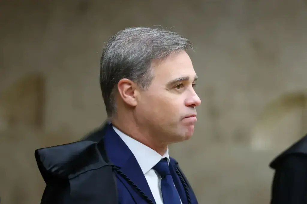 Mendonça já mapeia votos para abertura de investigação contra Moraes no STF