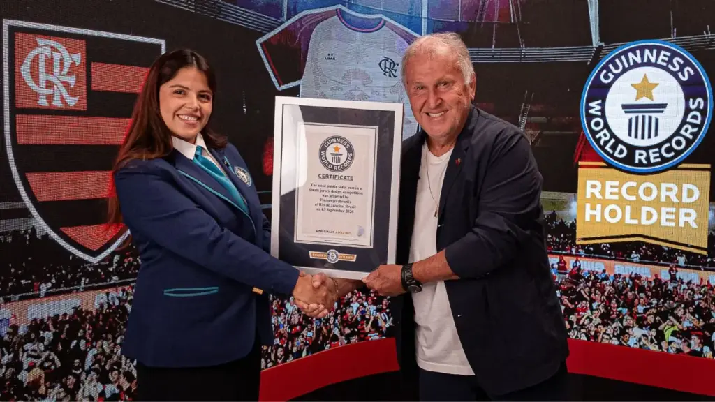 Flamengo mobiliza torcedores de mais de 120 países, recebe 8 mil desenhos e ultrapassa 100 mil votos para criar nova camisa, entra para o Guinness e vê modelo vencedor vender mais de 50 mil unidades em poucos dias