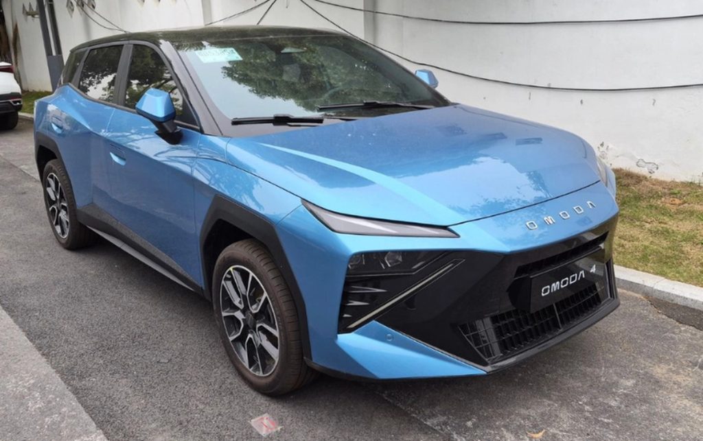Novo Omoda 4 chega ao Brasil ainda em 2026 com sistema híbrido de 224 cv para disputar mercado com Volkswagen T-Cross Novo Omoda 4 chega ao Brasil ainda em 2026 com sistema híbrido de 224 cv para disputar mercado com Volkswagen T-Cross