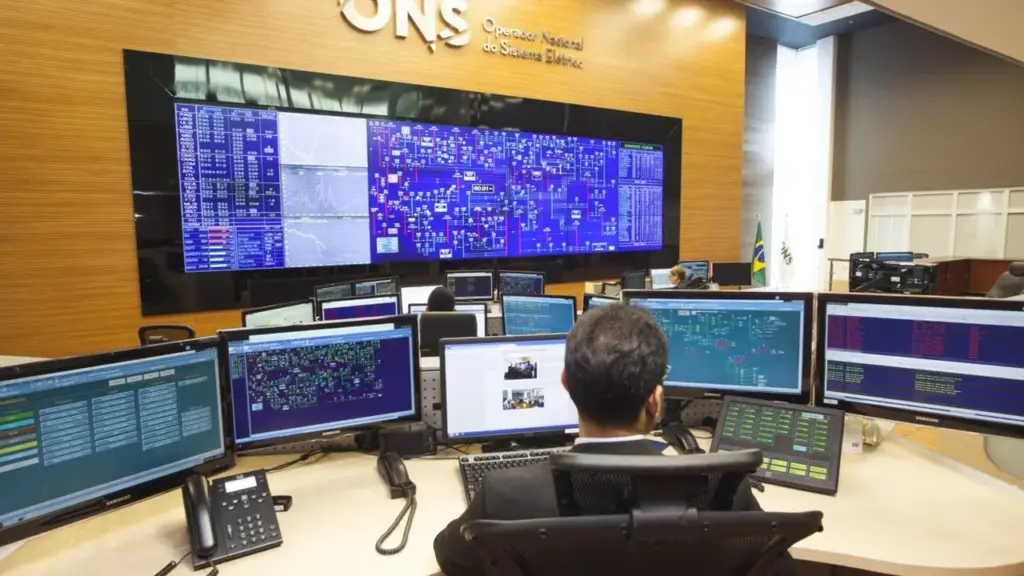 O comitê que monitora o setor elétrico decidiu manter e aprimorar os mecanismos de Resposta da Demanda e cobrou da Aneel um cronograma para que as mudanças entrem em vigor já em 2027