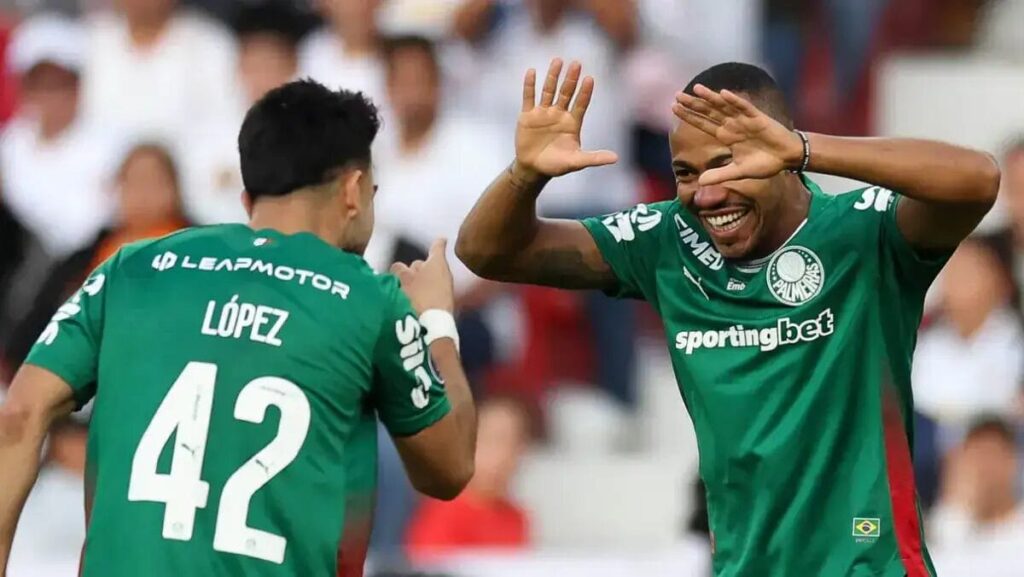 Palmeiras avança para semifinal da Libertadores após vencer LDU nos pênaltis