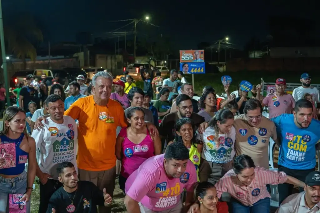 Senador Petecão se reúne com moradores e promete quadra no São Francisco