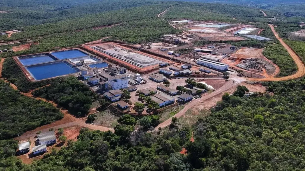 BNDES escolhe consórcio VGLHH para desenhar o Pró-Urânio e preparar parcerias privadas em cinco áreas minerais da INB BNDES escolhe consórcio VGLHH para desenhar o Pró-Urânio e preparar parcerias privadas em cinco áreas minerais da INB