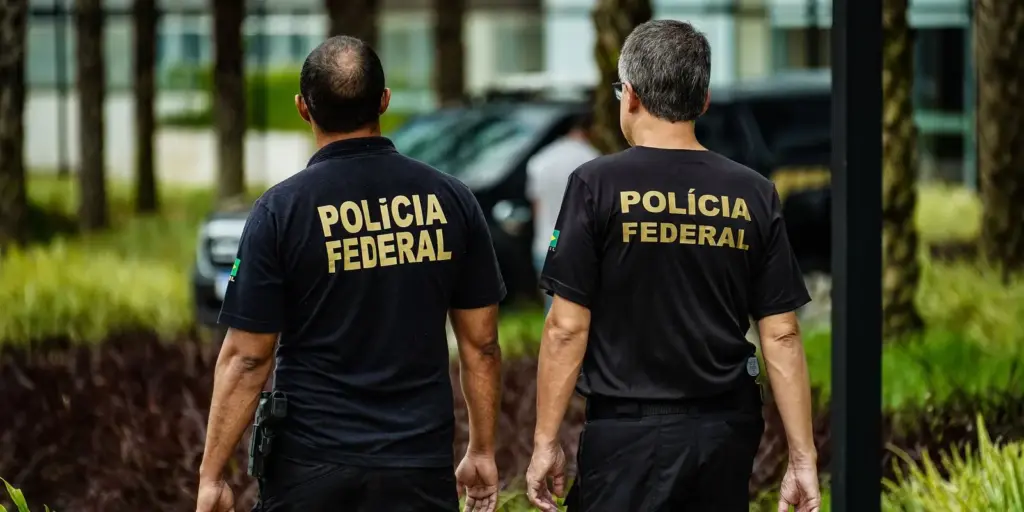 PF faz ação contra apologia ao nazismo no interior do Rio de Janeiro