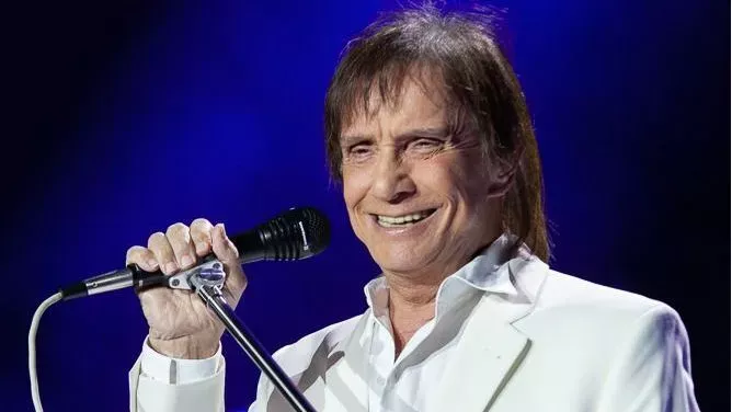 Novo palco para o Rei: Show de Roberto Carlos em Rio Branco muda para o estacionamento do Via Verde Shopping Novo palco para o Rei: Show de Roberto Carlos em Rio Branco muda para o estacionamento do Via Verde Shopping