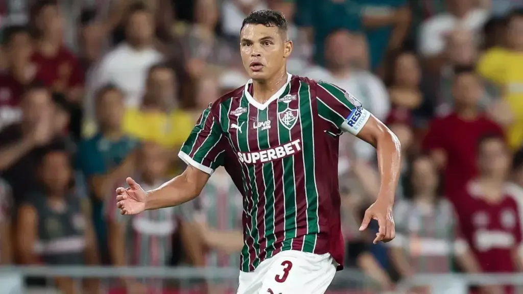 Thiago Silva critica reformulação de Ancelotti: “Não pode tirar todo mundo” Thiago Silva critica reformulação de Ancelotti: “Não pode tirar todo mundo”