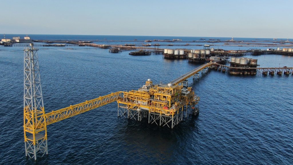 TotalEnergies decide investir no campo de Absheron, no Mar Cáspio, que vai produzir 6 bilhões de metros cúbicos de gás por ano e 47 mil barris diários de condensado a partir de 2029