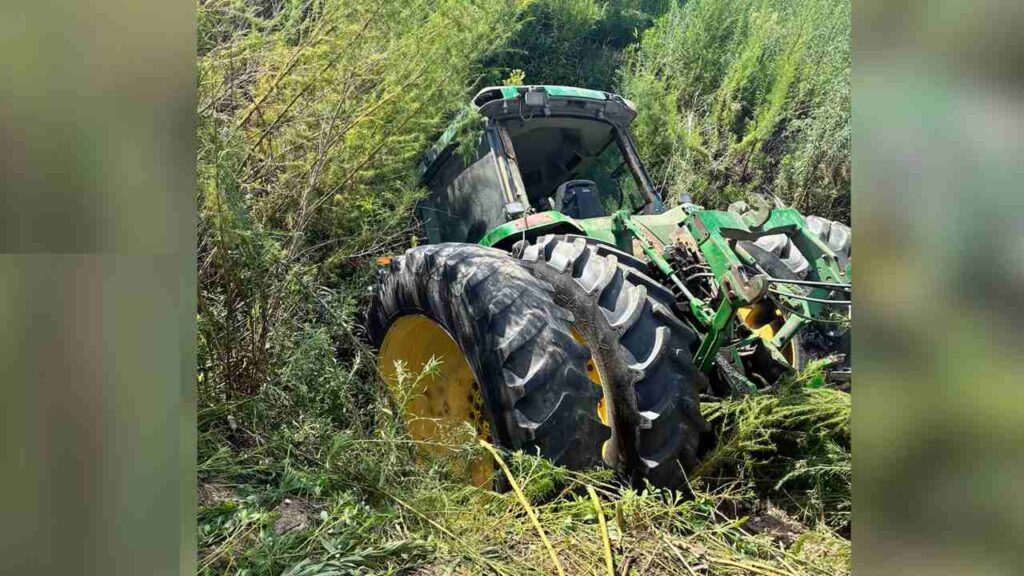 Agricultor arava uma plantação quando o chão cedeu, o trator desapareceu dentro de uma cratera e equipes levaram até 40 minutos para encontrá-lo
