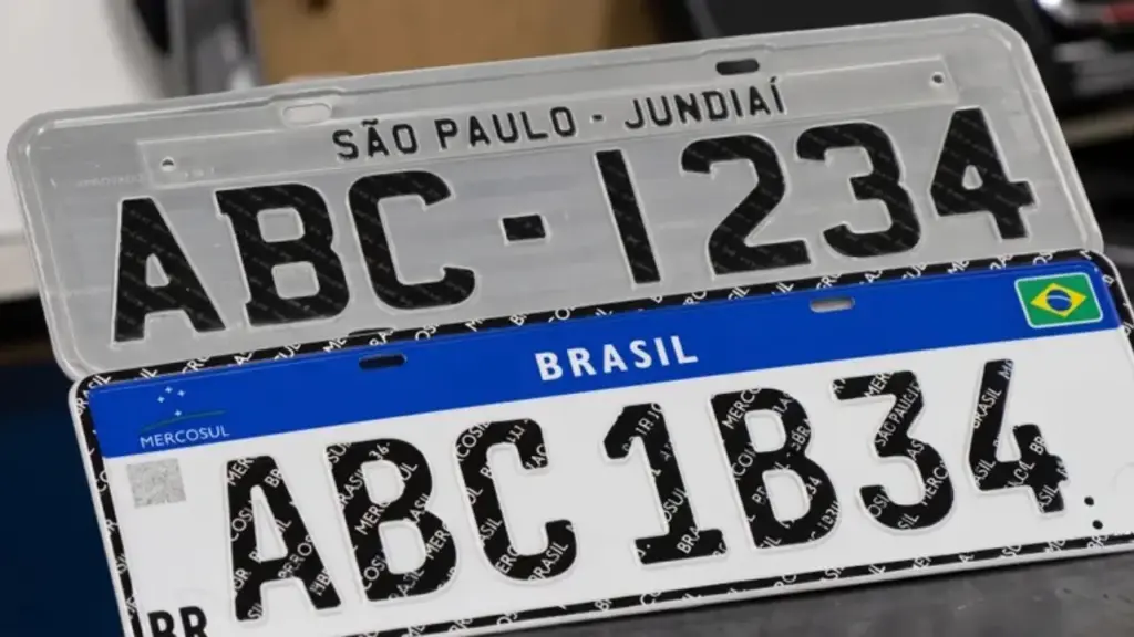 Quanto custa uma placa de carro padrão Mercosul? O valor pode ser maior do que você imagina e varia conforme o estado