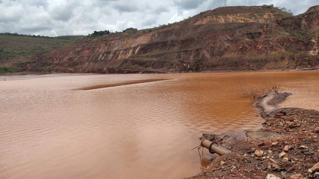 Justiça libera retomada parcial da Mina de Fábrica, da Vale, 241 dias depois de quase 263 mil m³ de água turva vazarem em Ouro Preto, mas as cavas Área 3 e Área 4 seguem proibidas