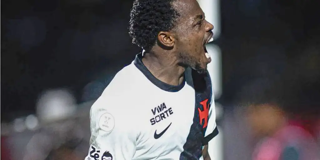 Vasco e Palmeiras avançam e se enfrentam na semi da Copa do Brasil Vasco e Palmeiras avançam e se enfrentam na semi da Copa do Brasil