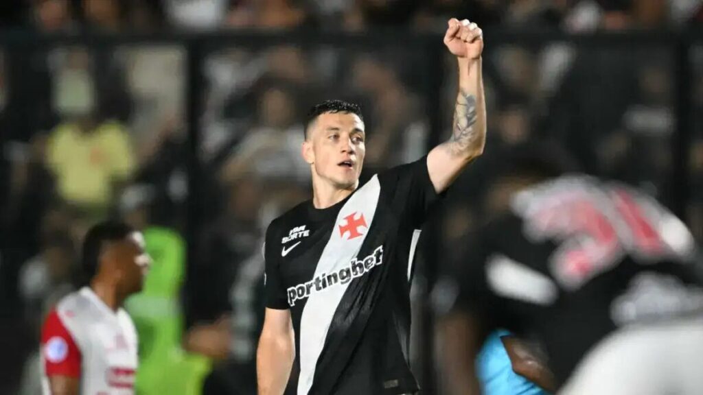 Vasco vence Santa Fe e avança à semifinal da Sul-Americana após 15 anos