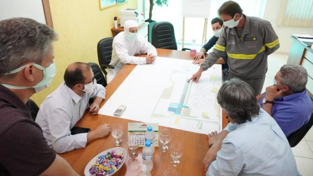 Multinacional alemã prepara investimento de R$ 712 milhões em Santa Catarina com construção de nova fábrica e expansão capaz de elevar produção em 130% Multinacional alemã prepara investimento de R$ 712 milhões em Santa Catarina com construção de nova fábrica e expansão capaz de elevar produção em 130%