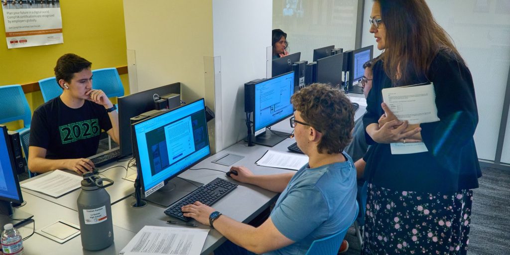 MEC libera novas formações online para professores MEC libera novas formações online para professores