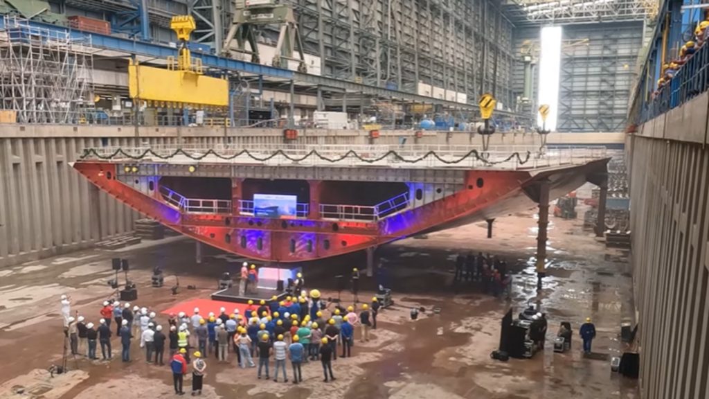 Alemanha começa a construir navio gigante de 344 metros e 180 mil GT que levará mais de 6 mil passageiros