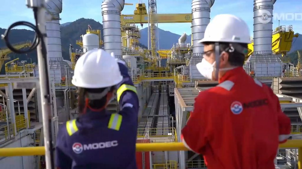 Vaga de emprego da MODEC em Macaé: empresa contrata Técnico de Segurança do Trabalho para atuação onshore e embarques offshore, com plano de saúde e vale-alimentação