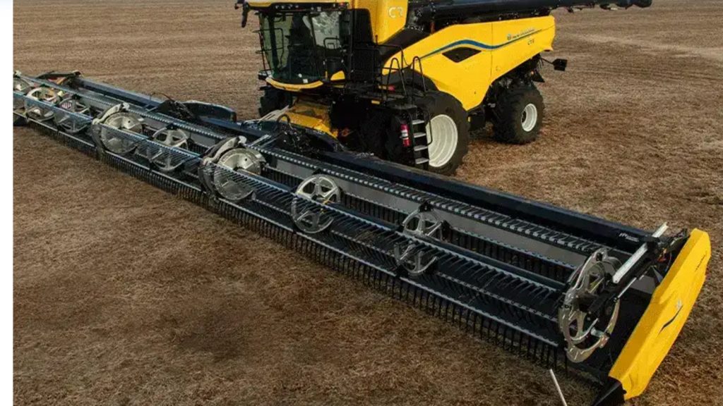CNH investe mais de R$ 100 milhões no Paraná e começa a fabricar equipamentos gigantes para colheita no Brasil