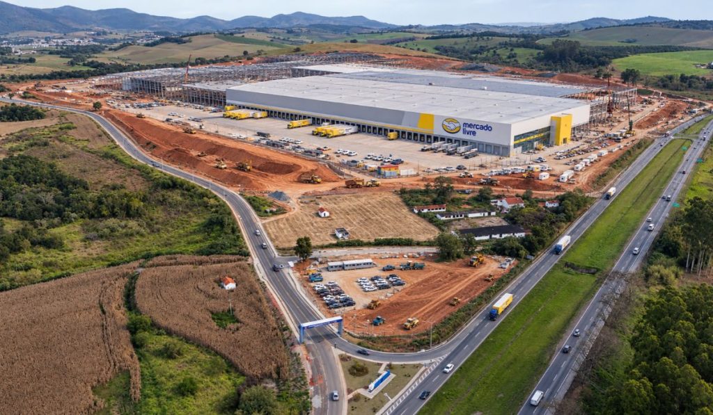 Mercado Livre terá galpão de 122 mil m² em cidade de menos de 7 mil habitantes em MG, com obra de mais de R$ 400 milhões e 2 mil empregos previstos