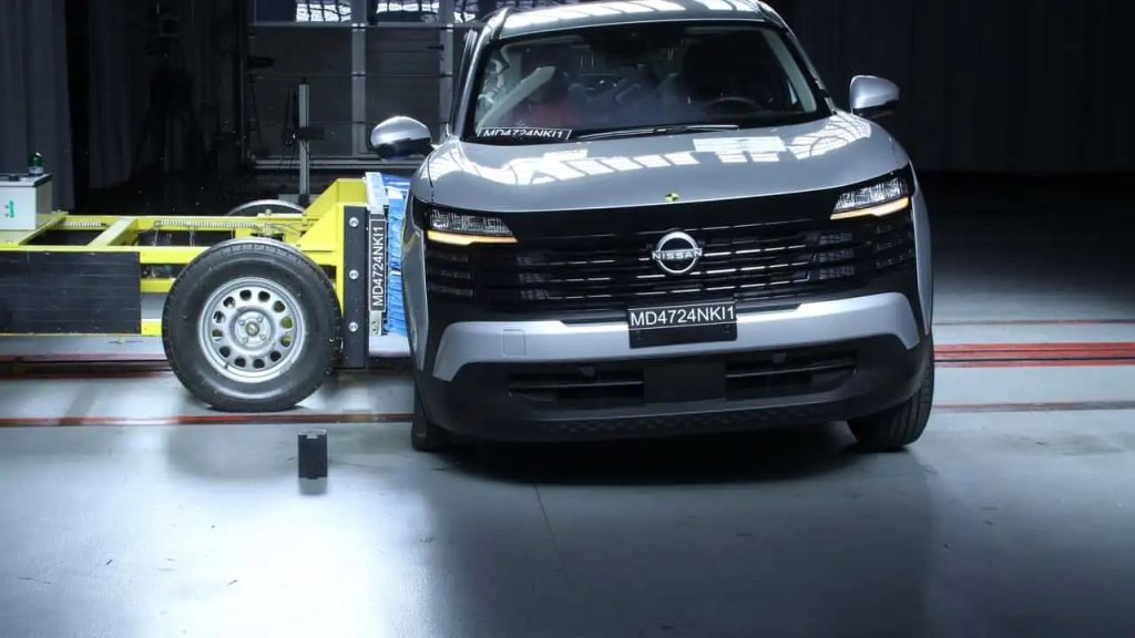 Porta do Nissan Kicks abriu em teste no México, montadora corrigiu produção nos dois países e SUV brasileiro manteve cinco estrelas, mas auditoria revelou duas ressalvas de segurança