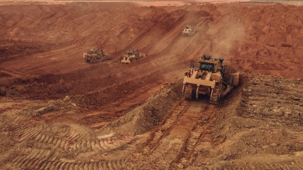 Mina de níquel no Pará ainda não produz, mas já vendeu cinco anos de produção prevista a gigantes estrangeiras; novos contratos somam US$ 900 milhões e projeto ainda depende de financiamento Mina de níquel no Pará ainda não produz, mas já vendeu cinco anos de produção prevista a gigantes estrangeiras; novos contratos somam US$ 900 milhões e projeto ainda depende de financiamento