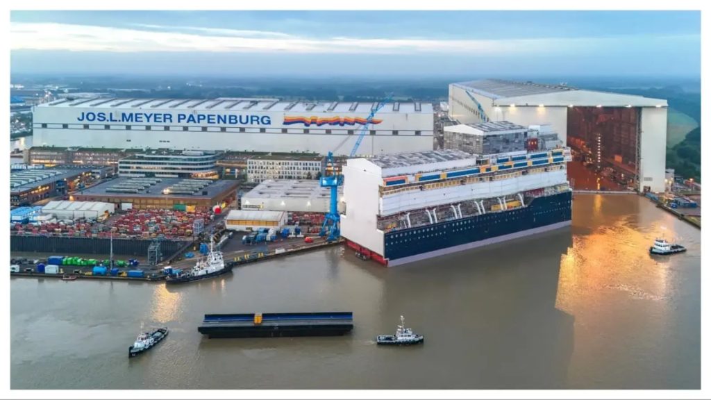 Navio gigante Disney Believe começa a ganhar forma na Alemanha com primeiro gigabloco de mais de 31 mil toneladas lançado ao mar pela Meyer Werft